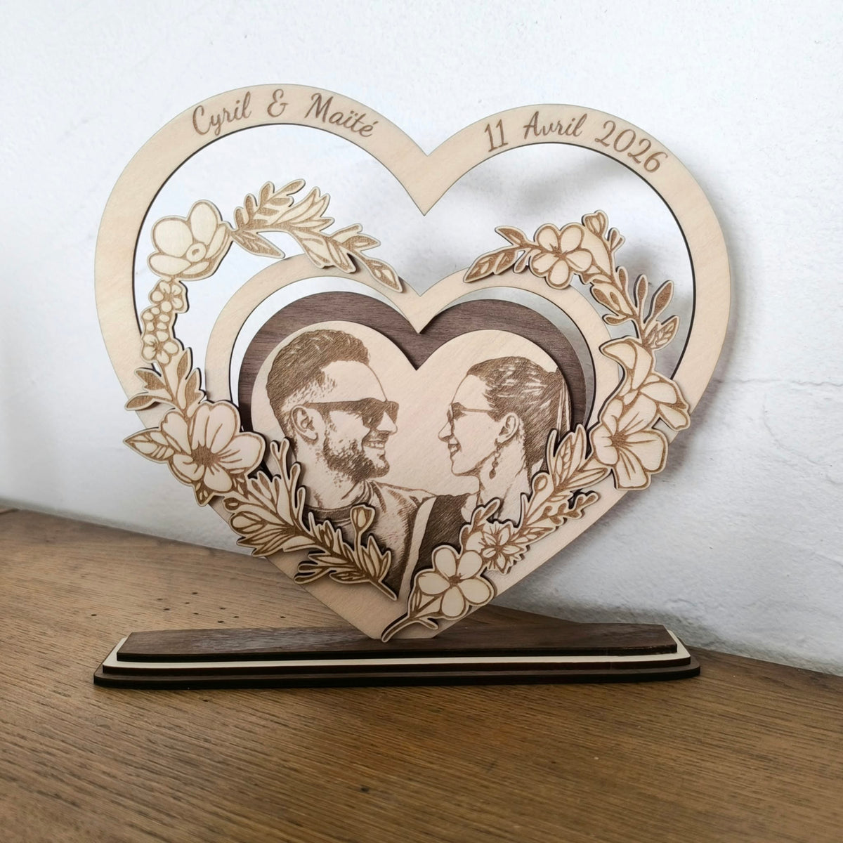 Décoration en bois personnalisée - Cœur avec portrait