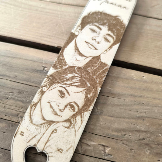 Marque page en bois personnalisé avec portraits
