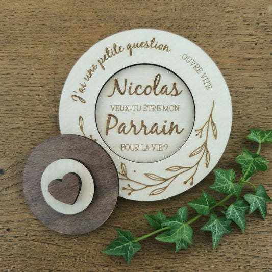 Demande de parrain en bois personnalisée