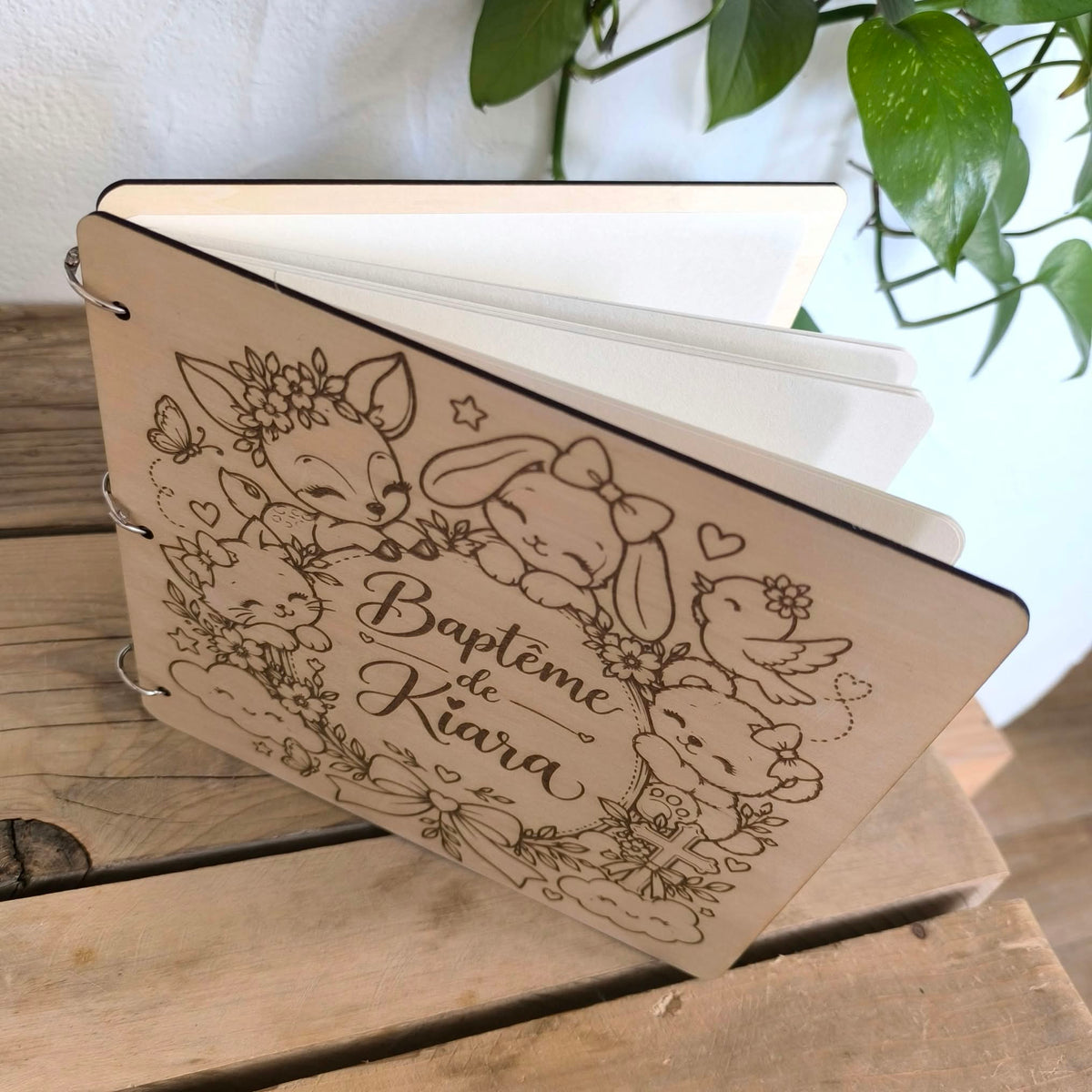 Livre d'or en bois personnalisé - Baptême, mariage et autres évènements